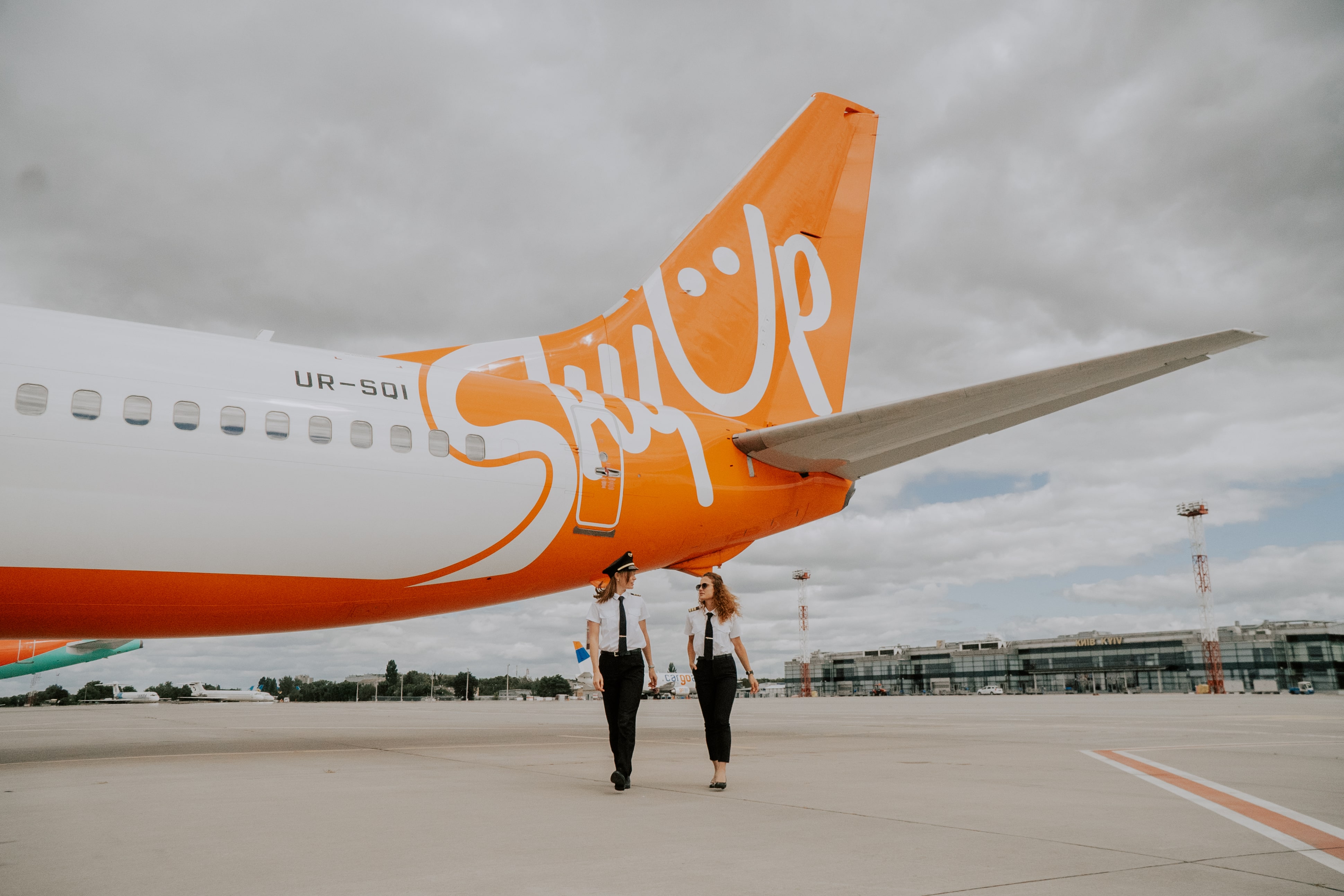 skyup-airlines-first-ukrainian-airline-launch-emotional-support-program-crew-members-skyup-peer-support-programme